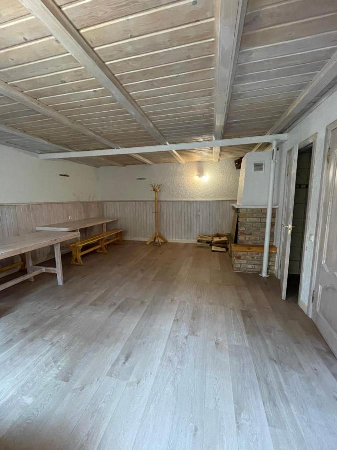 Pulkvedis Guest House فنتسبيلز المظهر الخارجي الصورة